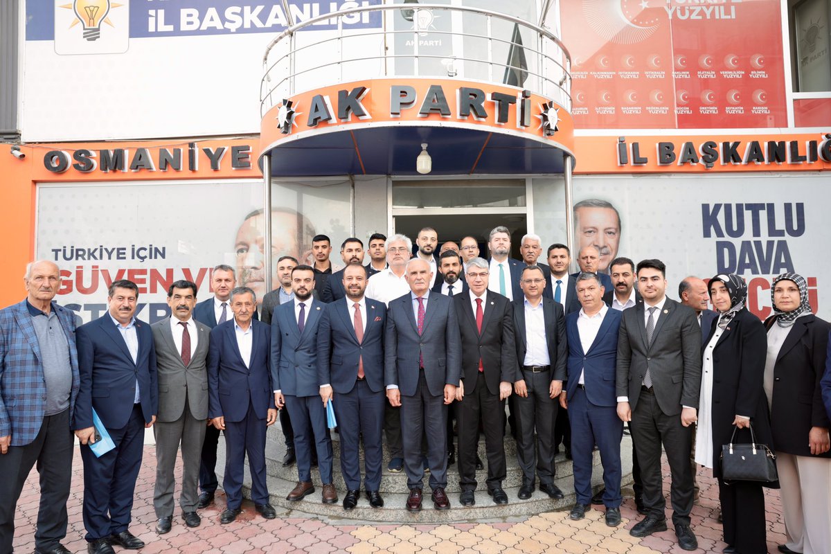 📍Osmaniye AK Parti İl Başkanımız Adnan Bayram ile birlikte İlçe Başkanlarımız ve Teşkilatlarımızla bir araya gelerek değerlendirme ve istişare toplantımızı gerçekleştirdik. Yapılan değerlendirme ve istişare toplantısında, ileriye dönük çalışmalarımızı görüşerek fikir…