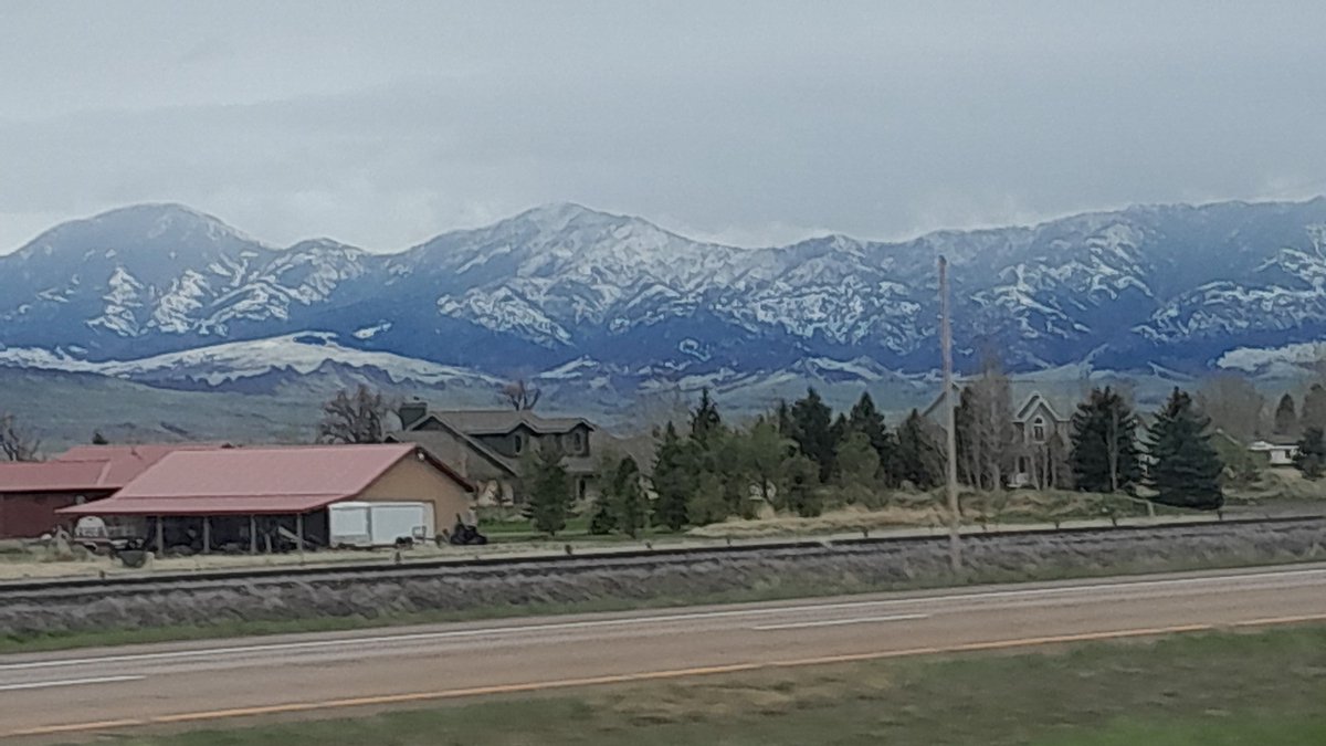 Headed to Butte, America, to bury my Auntie😪
#CascadeMountains
#Montana