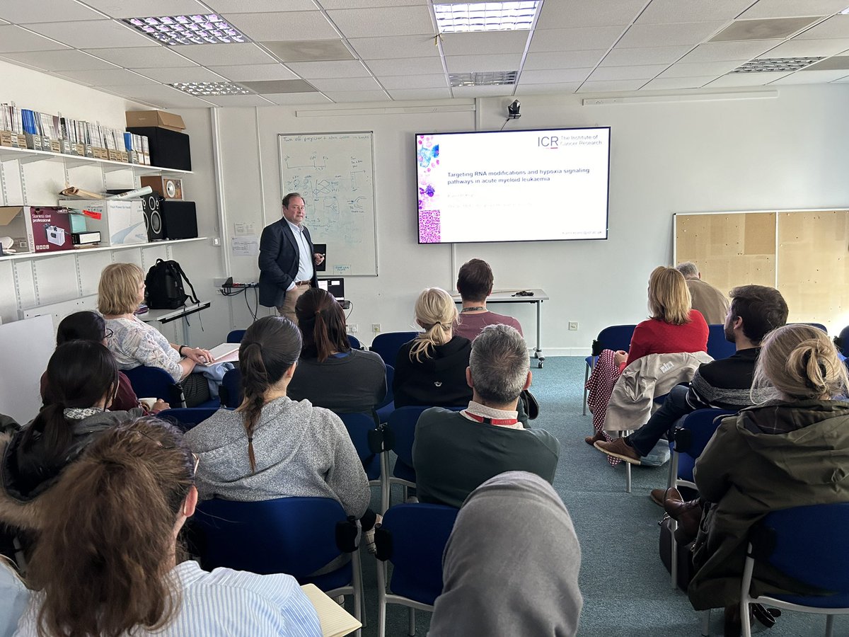 Huge pleasure to welcome Prof @kamilkranc from @ICR_London to give the Biochem/Biomed seminar at @SussexLifeSci today. Kamil presented his pioneering research targeting leukaemia stem cells, and helped junior/senior @Sussex_Haem researchers with their projects, data and careers.