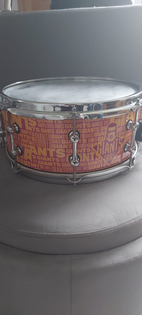 @Giantsrl Just finished decorating the away day drum. Might have to bring it down for a test😉