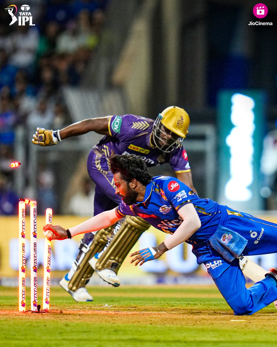 How many runs did this moment save? 😅 #TATAIPL #MIvKKR #IPLonJioCinema