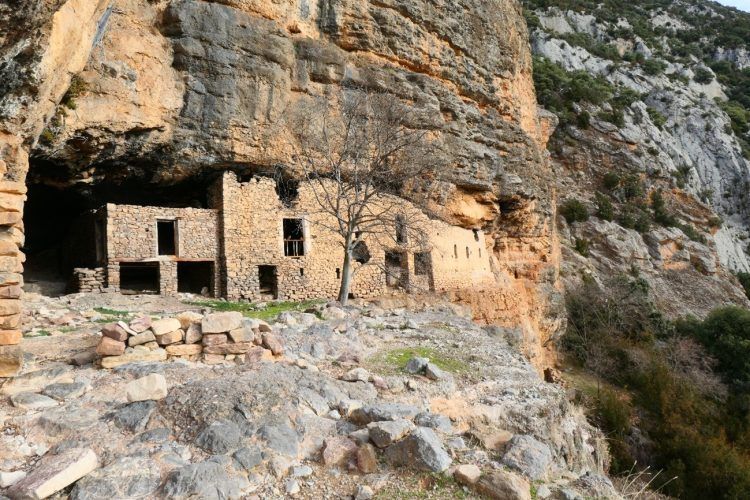 RehabiMed's tweet photo. 📢 International Workshop Espluga de Cuberes‼️ 
👉 Living inside the Cliff. Analysis of the troglodytic habitat and rural depopulation in the Mediterranean

🗓️ 25 Aug-6 Sept 2024
🏛️ Gerri de la Sal, Catalonia. Spain 

+ info in https://t.co/G5j422KsG1 https://t.co/PiQP2fSp2E