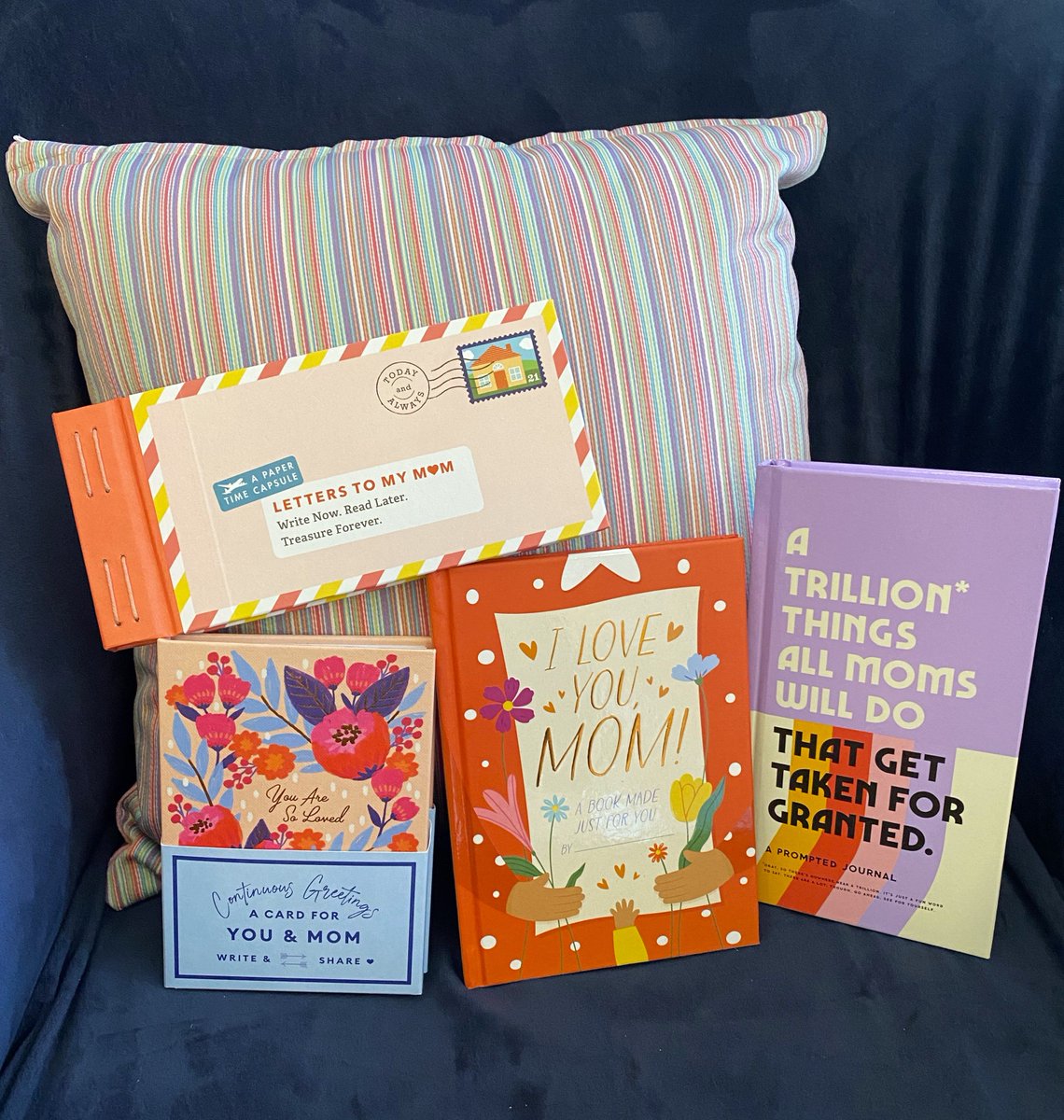 Mother's Day is just around the corner!

Stop by this weekend to check out all of the fabulous gifts for mom 😍 

And, if you need any ideas for the perfect gift, our expert staff is happy to help! 

#mothersday #giftguide #shoplocal