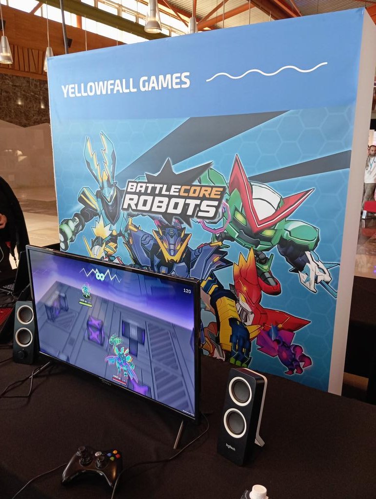 Some stiff bandit competition when it came to playing @YellowFallGames' Battlecore Robots. Joe Bandit came out as the overall winner in a tough 3-game series. Plenty more #indiegames to come from @guadalindie, though. #CelebrateIndies #Guadalindie24 #battlecorerobots