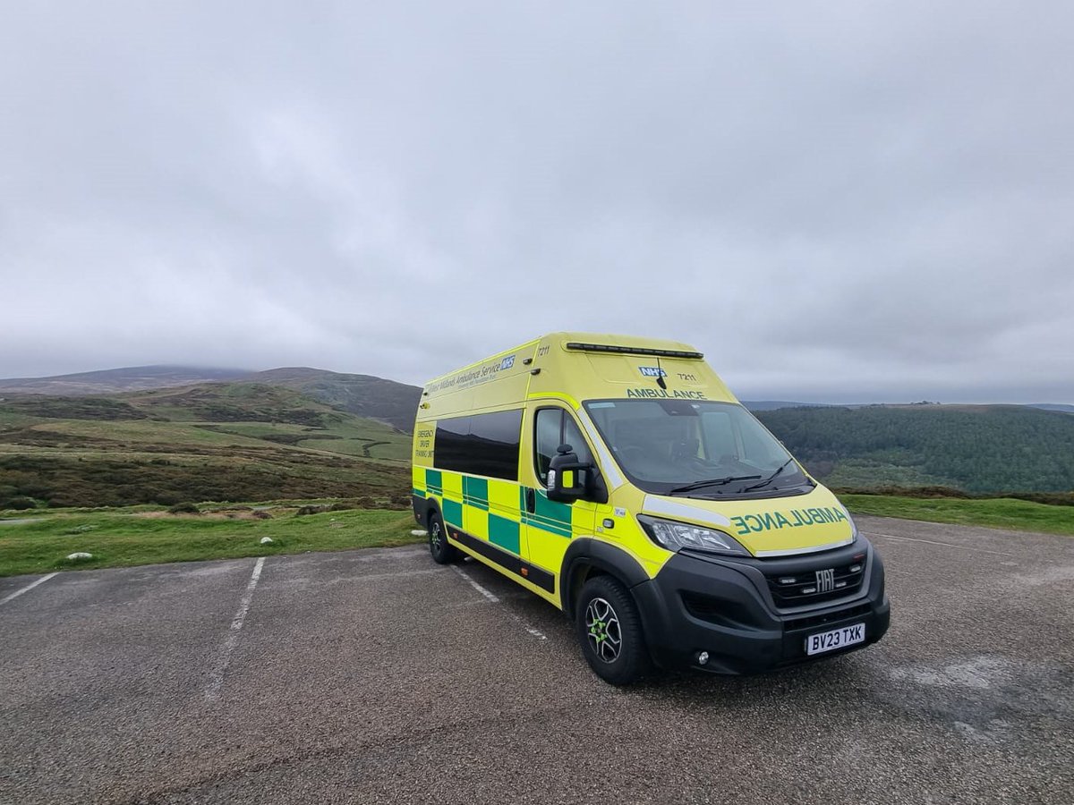 Not a bad view!🌄🚑 One of our Student Paramedics sent us this fantastic photo while out on their Emergency Driver Training course this week🚨. While training to drive on blue lights, the team drove out to Wales were able to stop for a moment to appreciate the scenic views!👋