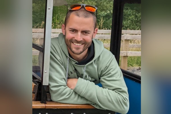 Tributes have been paid to a motorcyclist who died following a collision in High Ongar last month. Officers were called to Chelmsford Road at around 5:35pm on Saturday, 13 April following a collision involving a car and a motorcycle. esxpol.uk/uFBu7