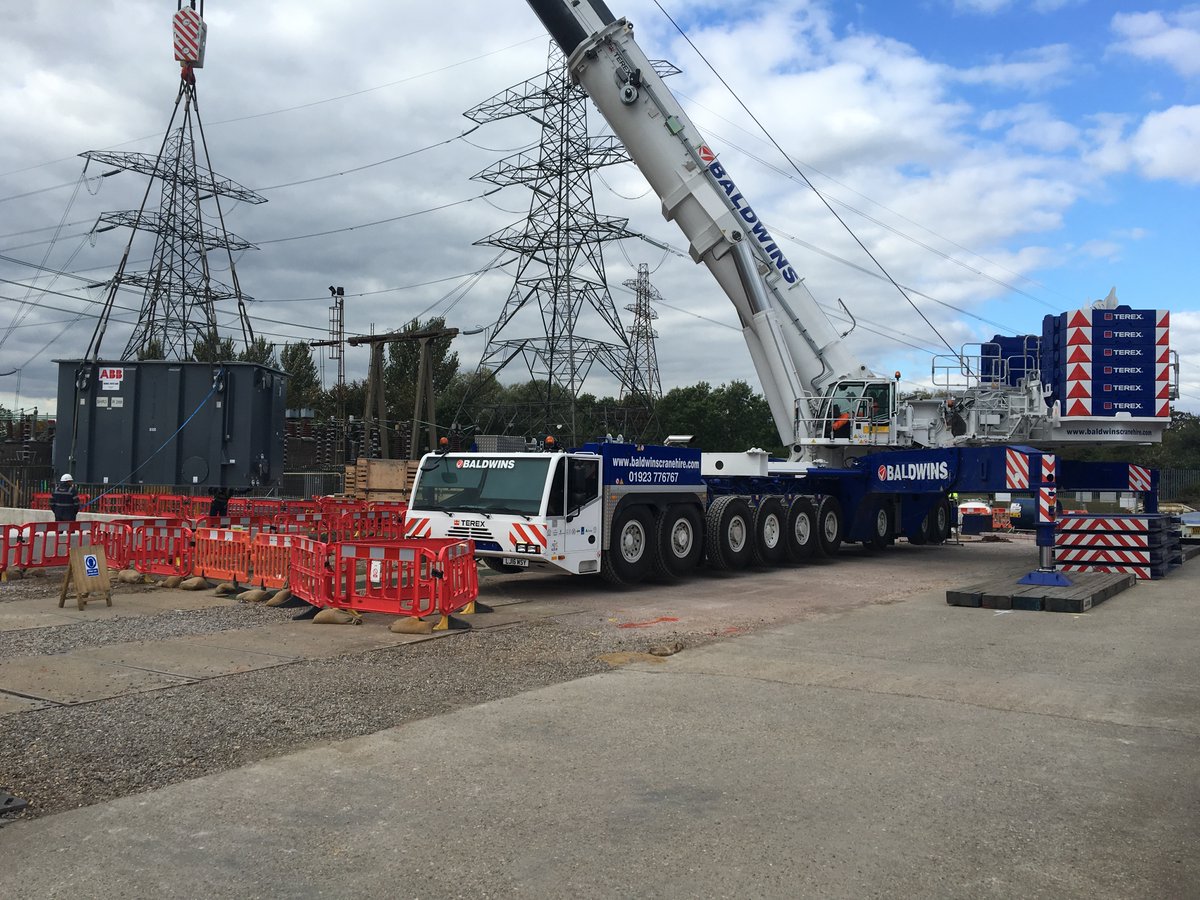 A 1000te Mobile Crane in a Substation.
Baldwins AC1000 used to install an ABB Unit at a National Grid Substation. 

Preferred over Jacking and Skidding due to the low ground capacity around the bund area.

#nationalgrid #abb #hitachigrids #reactor #transformer #terex #demag