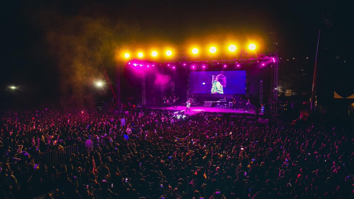 Have you been to my party??? 
Well this is what it looks like 😉🎉🥳🎈🎊🍾👯

#aboutlastnight #sclive #sunidhilive #scl #uk #friday #SGRRUniversityDehradun