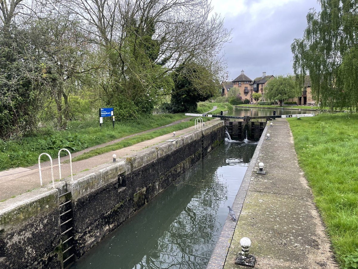 Our #volunteer Crew have been out today in #sawbridgeworth  on a #communitysafety patrol 🌧️ 

Spot the dangers
Take safety advice
Don’t go alone
Learn how to help
If you see someone in danger call 999 don’t just jump in

#hertfordshire #waterrescue #volunteers
