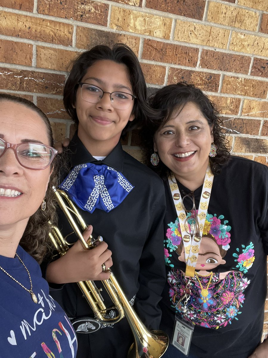 Very proud of our former student, now performing with mariachi band. @BES_Cowboys @JacksonTCBand #proudteacher