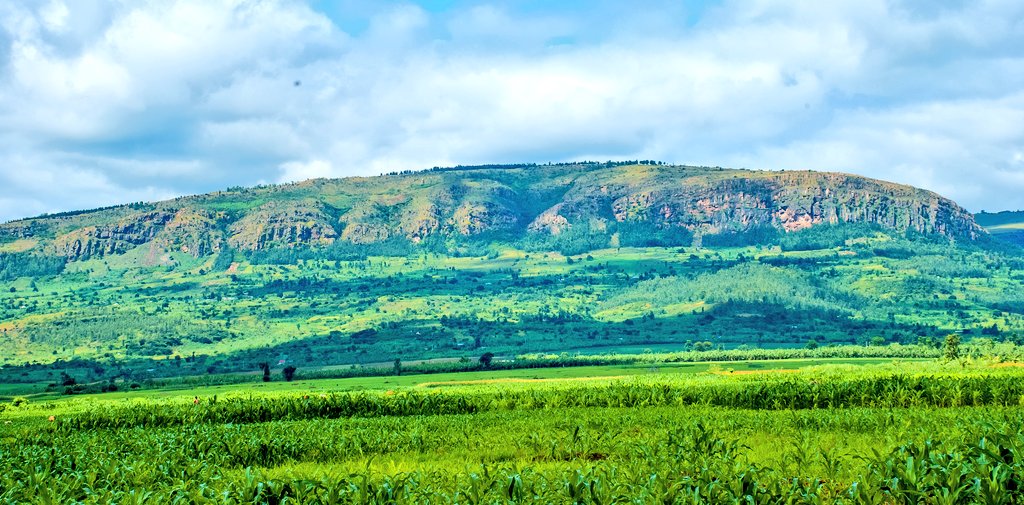 Nasho is situated in Kirehe District, Rwanda, within the Green Land sector, known for its picturesque natural landscapes @VisitKirehe 🇷🇼