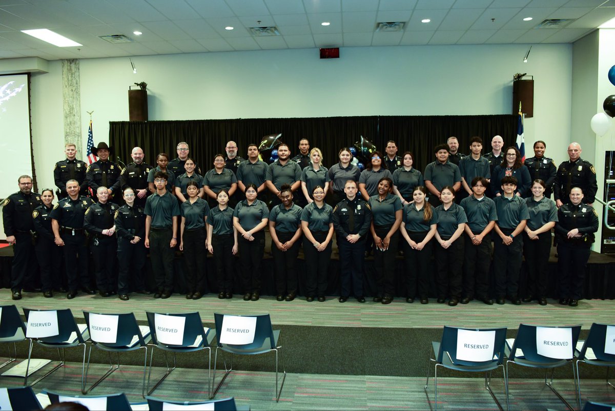 Very #proud of our very first graduating Criminal Justice program! Thanks to the @fortworthpd Officers who made it happen along with @FortWorthISD! The students from @EasternHillsHS and @SouthHillsTX were amazing! Thanks to @MayorMattie and @amramsey13 for your support!