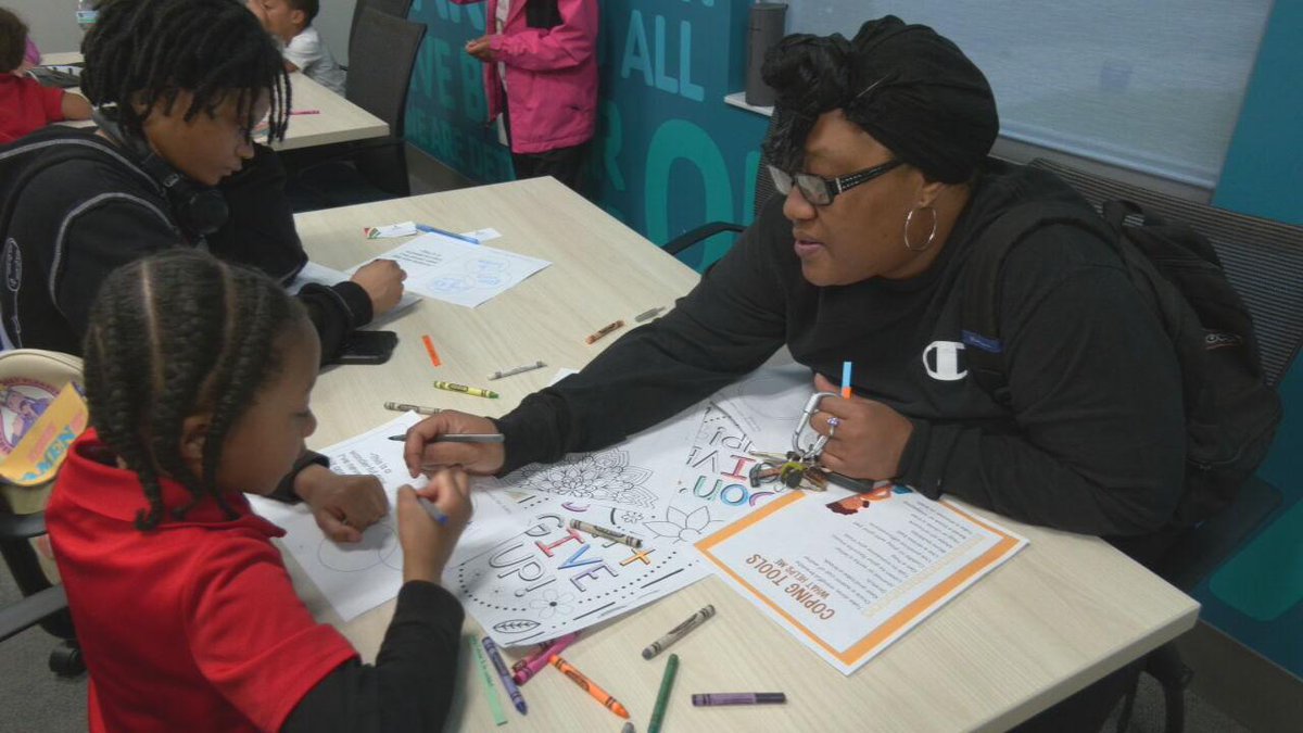 Working to promote self-care, Jefferson County Public Schools hosted its Peace in the Chaos event last week, teaching students and families strategies to improve care for themselves: ow.ly/qCvG50Rr5rl #magnetschools