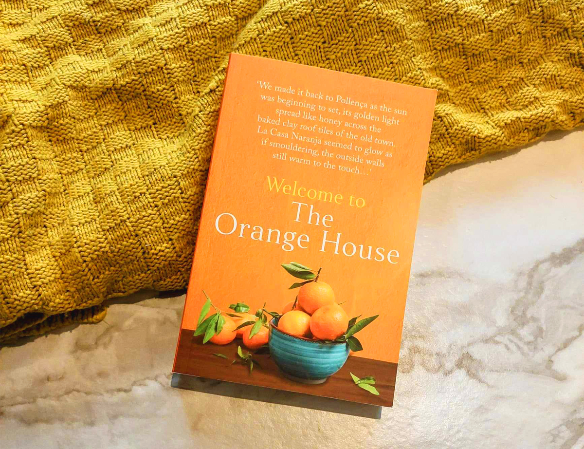 Next weekend is going to be dry AND sunny?!🌞 You need a heartfelt summer read to enjoy it with! We're giving away a proof copy of The Orange House: RT this post & follow @TeamBookends & @Isabelle_Broom to enter🍊 UK only, closes 11:59pm 06/05/2024, T&Cs: brnw.ch/21wJrzS