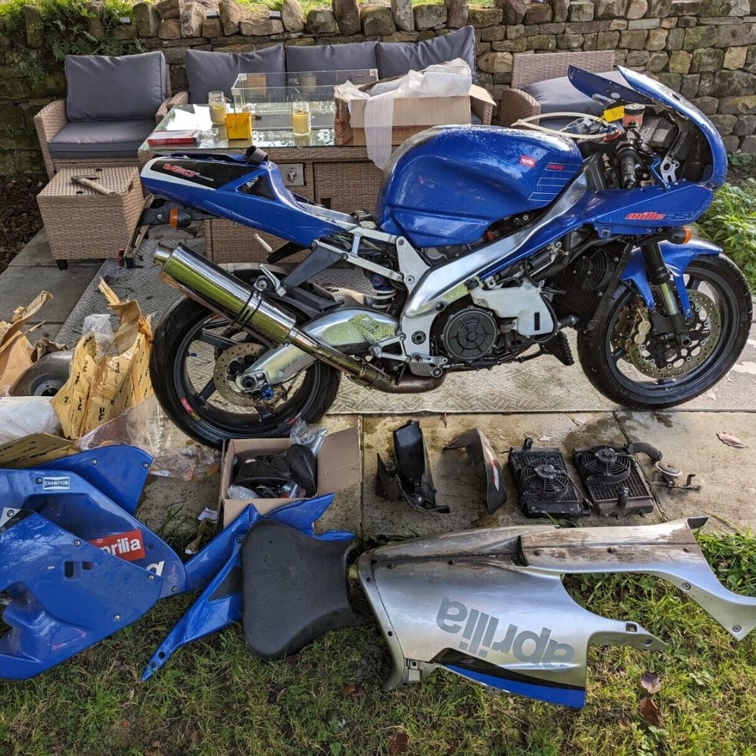 Check out this 2002 Aprilia RSV Mille restoration project! Ebay ad here ow.ly/whmp50Rv7bM #Aprilia more bikes at barnfindmotorcycle.com #motorbike #motorcycle #barnfind #biker #vintagebike