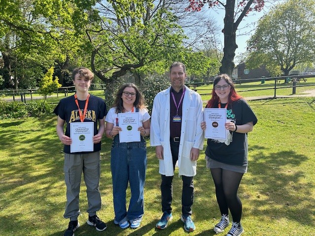 Three of our incredible year 12 students absolutely smashed the tough Chemistry Olympiad round 1 paper! 📚🔬 We are beyond proud of Josie, Ethan, and in particular, Keira for bagging a bronze award after only studying A Level Chemistry for one term 👏