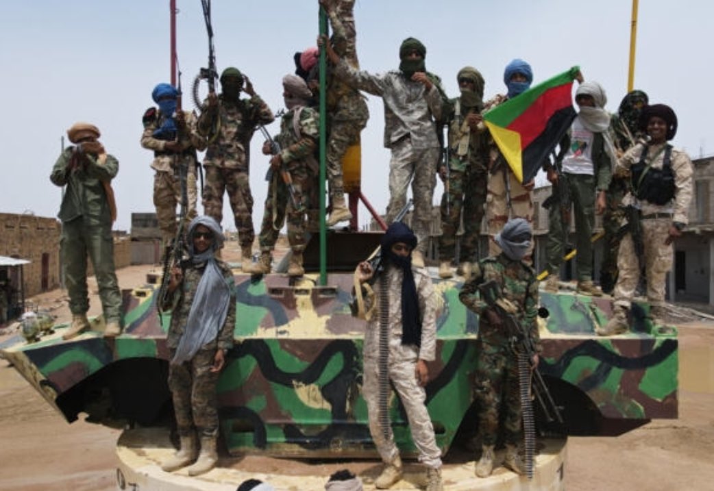 ACTU
MALI 🇲🇱 : les rebelles du CSP veulent «un statut politique et juridique» pour l'Azawad.
La coalition rebelle du nord du Mali, dont les responsables se sont réunis 25 au 30 avril, a diffusé un communiqué ce jeudi 2 mai pour préciser ses nouveaux objectifs. Le CSP-DPA (Cadre…