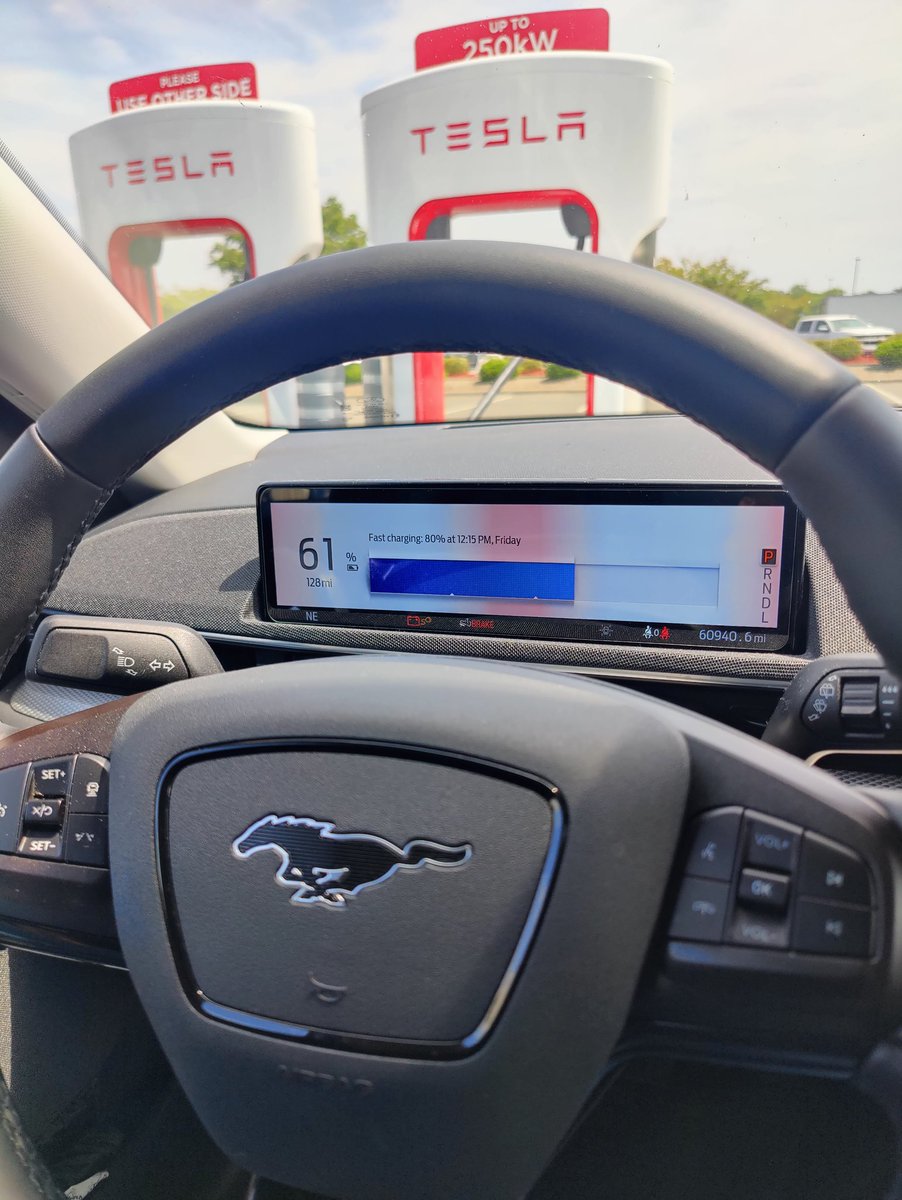 Plug &amp; charge is working great for my #machE at the #tesla charging station. 🔌 ⛽