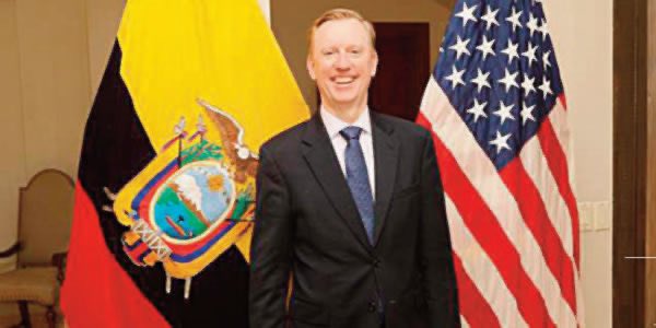 El embajador de EEUU, Michael Fitzpatrick, termina su misión en Ecuador. Él ha sido un factor fundamental en la lucha contra la corrupción que libra nuestro país, y una mano extendida en nuestras justas causas. Gracias embajador en nombre de millones de ecuatorianos, y éxitos…