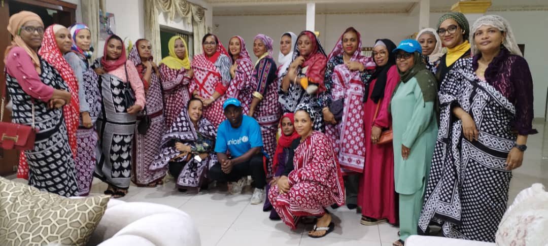 "Solidarité Femmes Actions", la nouvelle association féminine de Mutsamudu, a tenu une réunion de sensibilisation en partenariat avec l'UNICEF, mettant en avant son objectif principal qui est d'appuyer la riposte au choléra sur l'île d'Anjouan, avec un accent particulier sur