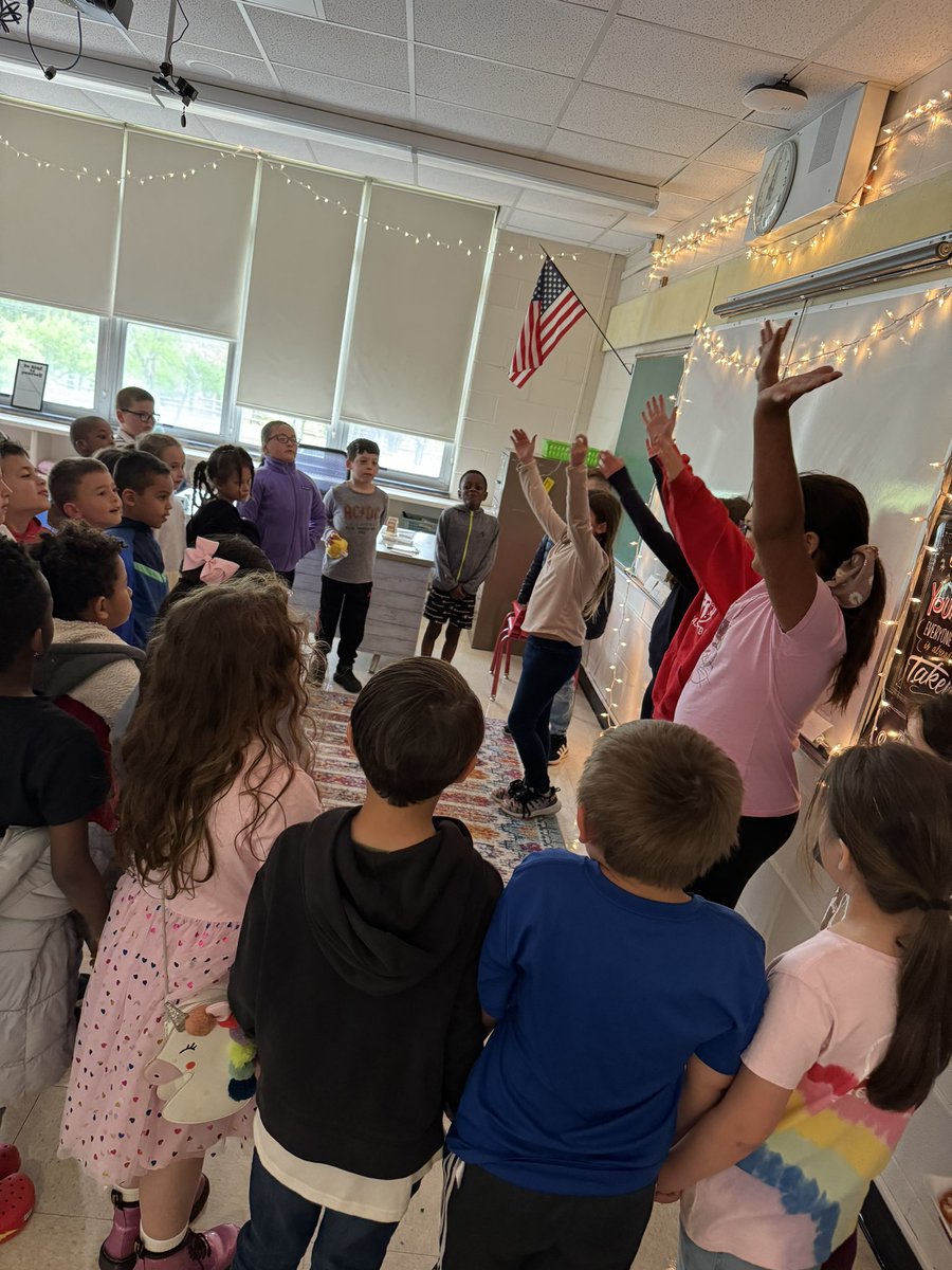 Samantha Wild Whalen (@otes_counselor) on Twitter photo Perfect way to end our week - with our 1st and 2nd grade students at RELAX club! <a href="/MLopusznick/">Melissa Lopusznick</a> <a href="/SELCoachConti/">Tina Conti</a> Perfect way to end our week - with our 1st and 2nd grade students at RELAX club! <a href="/MLopusznick/">Melissa Lopusznick</a> <a href="/SELCoachConti/">Tina Conti</a>