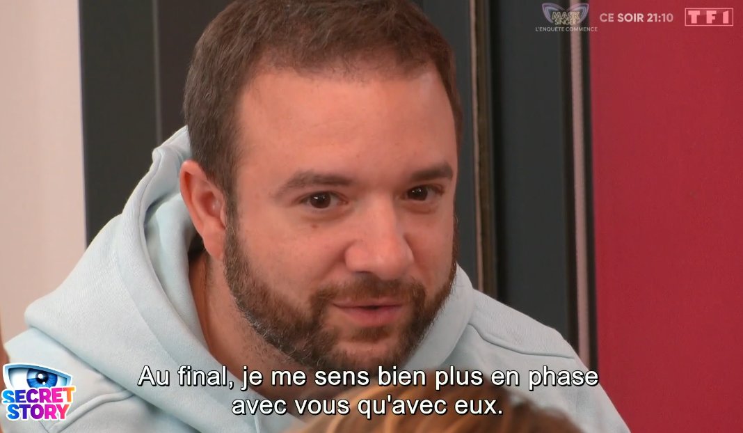 evaaasereje's tweet photo. LA MASTERCLASS QU'ON ATTENDAIT DEPUIS LE DEBUT OMGGGG KELYAN L'INFILTRÉ QUI DONNE DES FAUSSES INFOS AU CLAN D'EN FACE MAIS QUI EST AVEC LE CLAN DE LOU ????🔥🔥🔥🔥 #SecretStoryLeLive #secretstory https://t.co/JGlDcWJGAw
