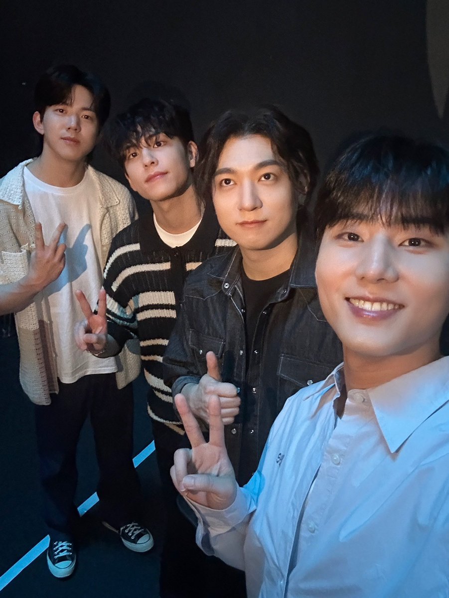 day6official tweet picture