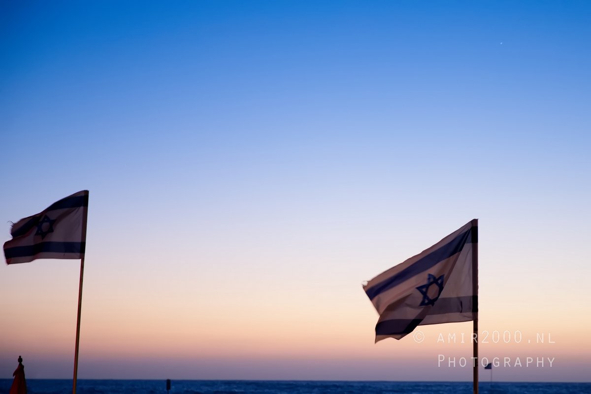 Beautiful #sunset over the #mediterranean sea in Tel-Aviv #city #urban #urbanphotography #streetphotography #canon #eos5Dmark4 #telaviv #Israel #colors #sunsetphotography 😎 2/2