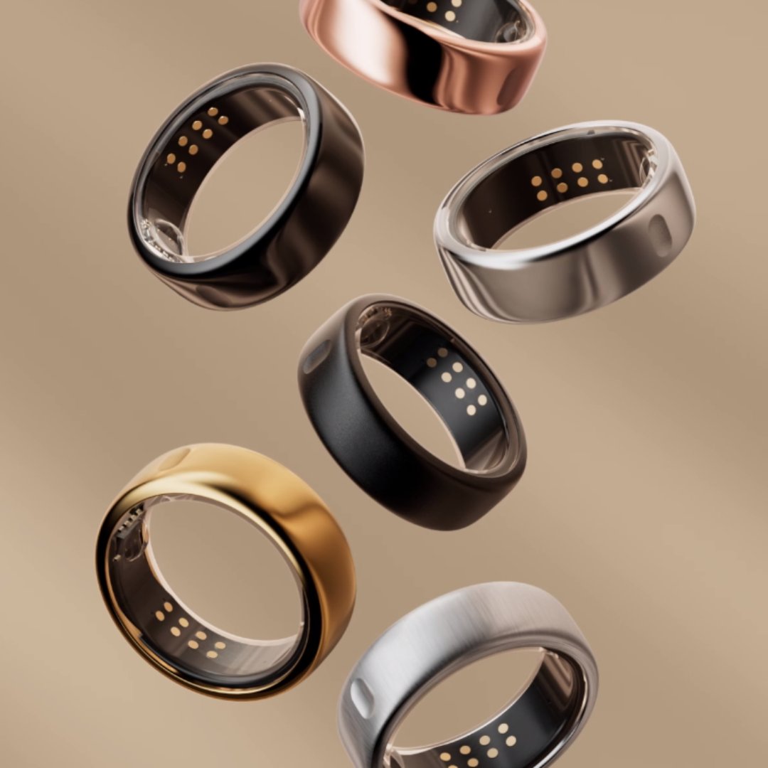 Introducing the Oura smart ring 💍 – the future of wearable tech is here! 🚀 This sleek and stylish titanium ring continuously measures over 20 key health metrics, including: sleep, daily activity, body temp, heart rate, respritory rate, and  even incoming illness!👨‍⚕️ #CoolTech