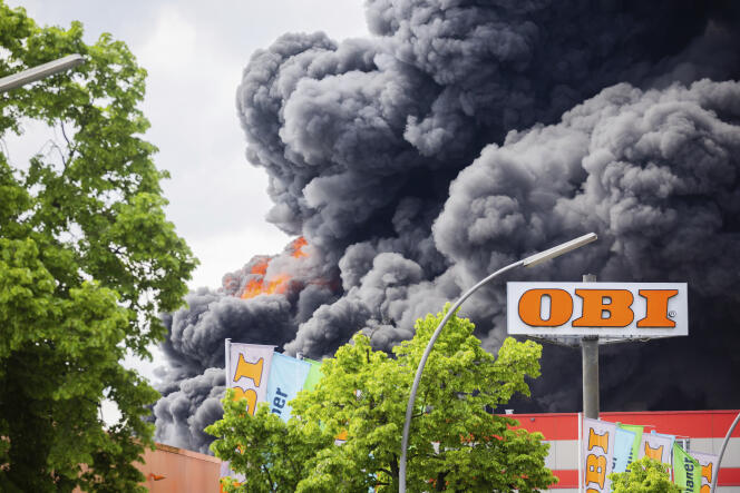Fire at a metallurgical factory in Berlin #movieswithfriendz #losangles #moviefone #moviemania #movienight #usar #cinemanews #cinemaupdate #uk #filmmakers #canada #ireland -
For Detail 👉 dev-nextbestpicture.pantheonsite.io/2024/05/03/fir… 👈