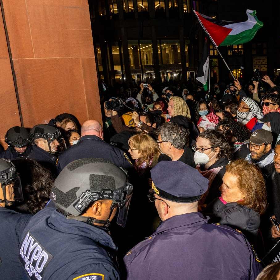 ⚡️🇺🇸🇵🇸| Almost 2,200 pro-Palestinian protesters across 40 campuses are arrested in US so far... Keep yapping about 'Freedumb' of Speech, you clowns!