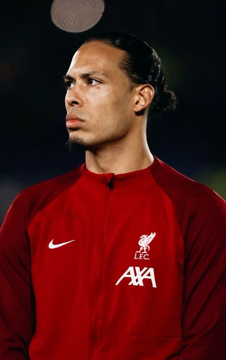 Apart from bottling a treble what else does Van Dijk have over Chalobah?