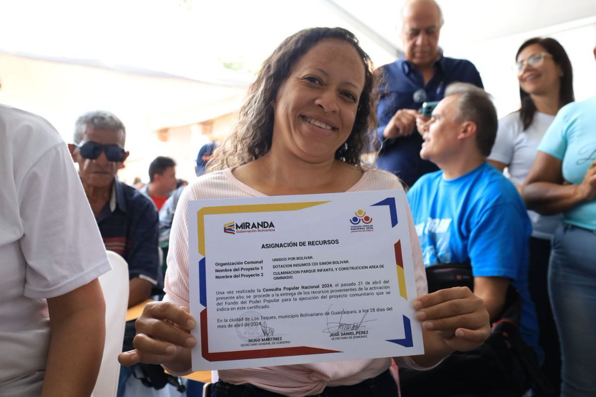 El Gobernador del estado Miranda, Héctor Rodríguez, inició la entrega de recursos a 896 proyectos comunales elegidos en primer y segundo lugar durante la Consulta Popular Nacional 2024. #ElFuturoEsAhora #Miranda #3May n9.cl/1zu72