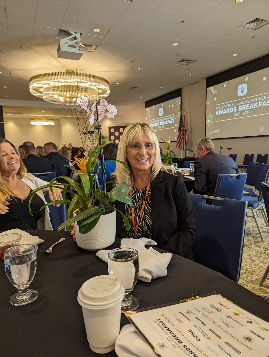 John I Leonard H.S is at the 2023-24 Volunteer & Business Partnership Breakfast winning the 'Gold Award' 🥇 for @walmart sponsorship & support of our academies 🎉 @JILHSOFFICIAL @JeralineJohnson @pbcsd @alexandriayala @jkh_74