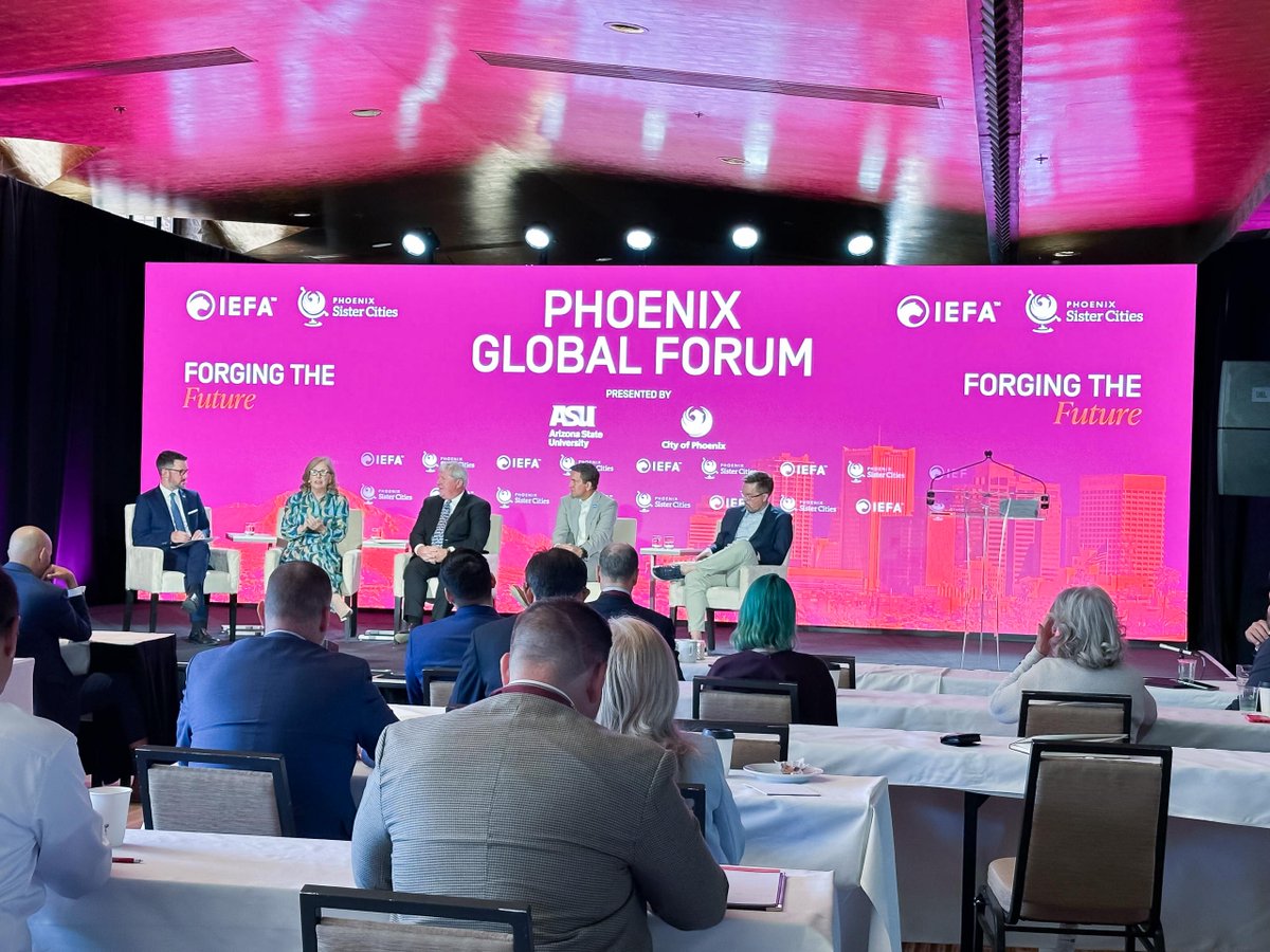 The @AmericasForum & @PHXSisterCities' #PHXGlobalForum convened decision makers to forge the future of the region as a hub for bioscience, tech & more. @CityofPhoenixAZ @ChrisPCamacho @MayorGallego @BMO @intel @WeAreCPLC @MayoClinic @FlinnFoundation @UAZMedTucson @SRPconnect @ASU