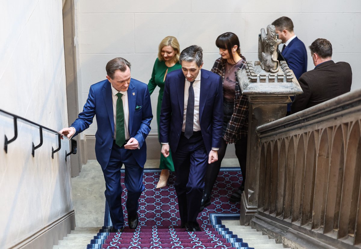 This is the moment we welcomed #Taoiseach @SimonHarrisTD to Queen's during his first official visit to #NorthernIreland since becoming Ireland's leader. Watch this space for more updates very soon. #LoveQUB | #LoveQUBResearch | #Ireland | #Belfast | @MerrionStreet |