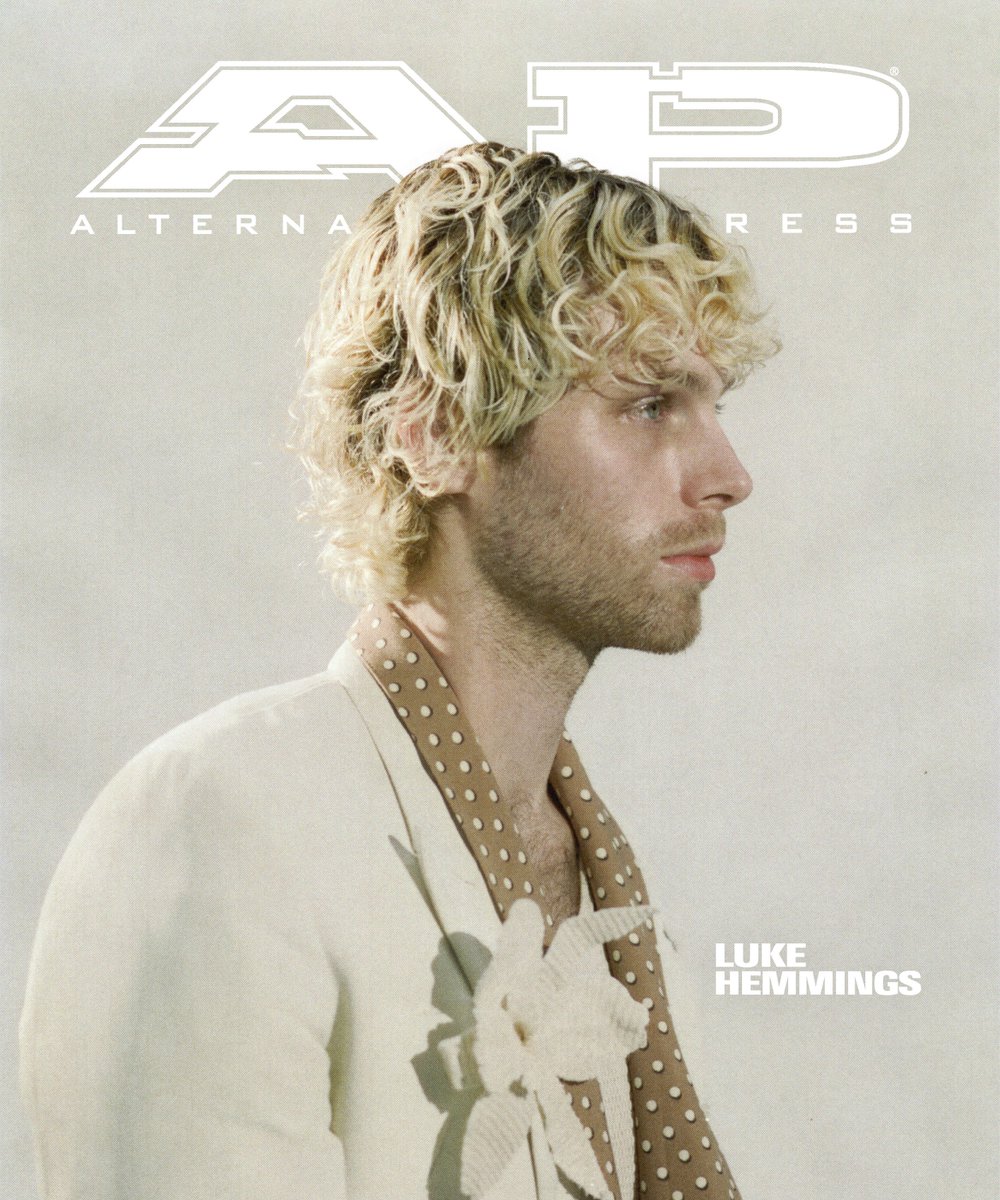 .@Luke5SOS unpacks his nostalgic and introverted new solo project, ‘boy,’ reflects on his fleeting youth, and reveals how @5SOS support each other outside the band altpress.com/luke-hemmings-…

Story by @neonandnoise
Photos by Silken Weinberg