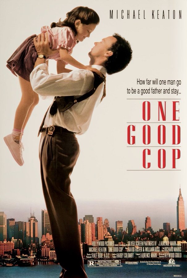 El 3 de mayo de 1991, se estrenó la película 'One Good Cop', protagonizada por @MichaelKeaton, Rene Russo, @anthonylapaglia, Benjamin Bratt y Tony Plana.