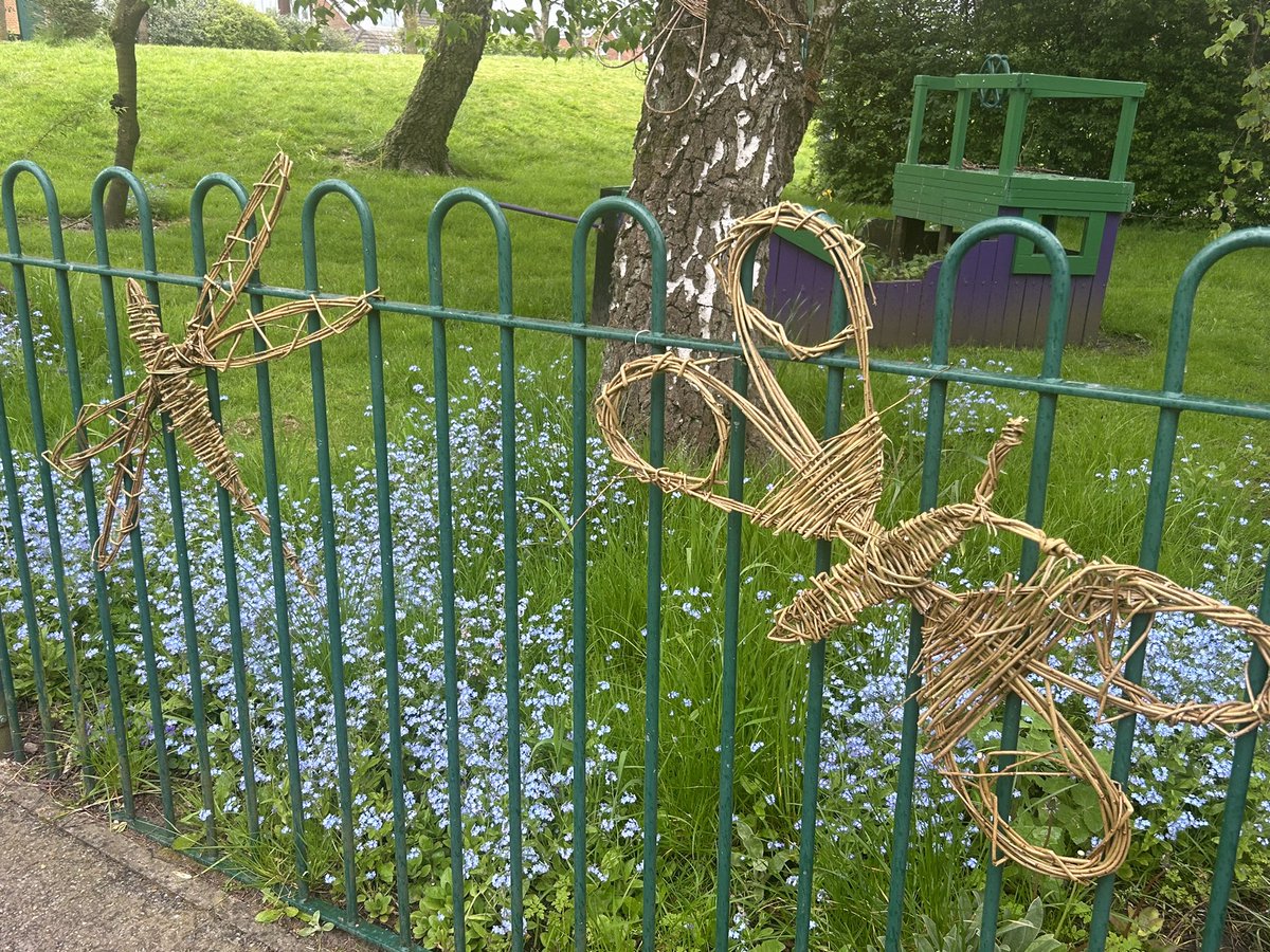 Garswood School (@garswoodprimary) on Twitter photo Delighted with our new artwork at the front of the school. Well done to Y4 & thank you to <a href="/twigtwisters/">Sarah GallagherHayes</a> 💜 Delighted with our new artwork at the front of the school. Well done to Y4 & thank you to <a href="/twigtwisters/">Sarah GallagherHayes</a> 💜