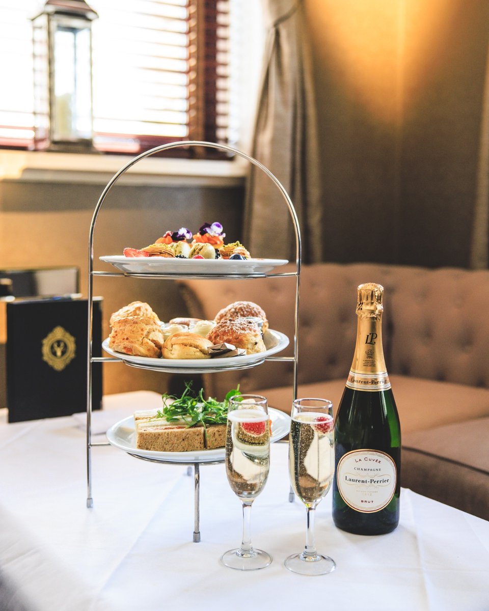 Experience the finest of treats with our Champagne Afternoon Tea 🥂 
For reservations please call 0191 233 1010 ✨