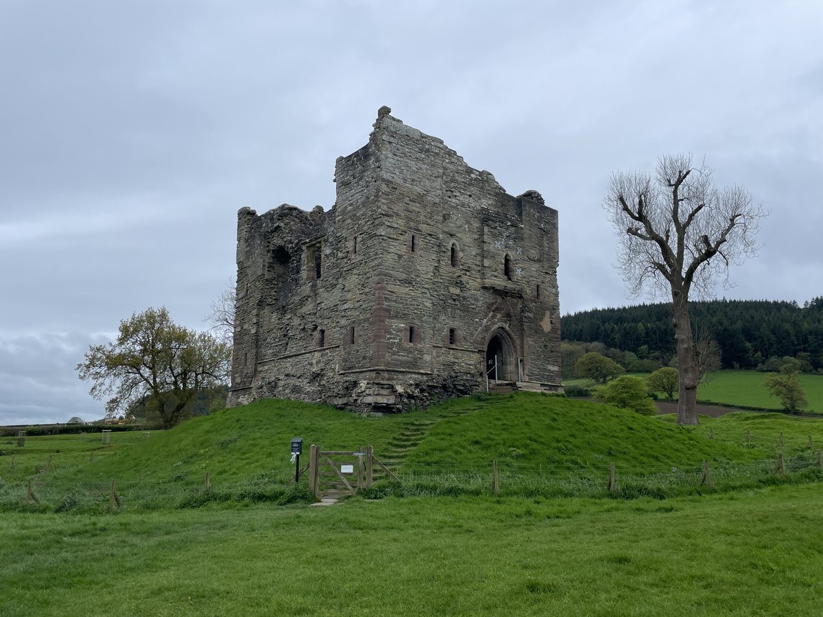 Hopton Castle, Shropshire Held by the parliamentarians until besieged by the Royalists in Feb-March 1644, the commander, Col. Samuel More finally surrendered. His remaining 20-30 soldiers were (seemingly) executed by the victorious royalists. Such a peaceful spot now...