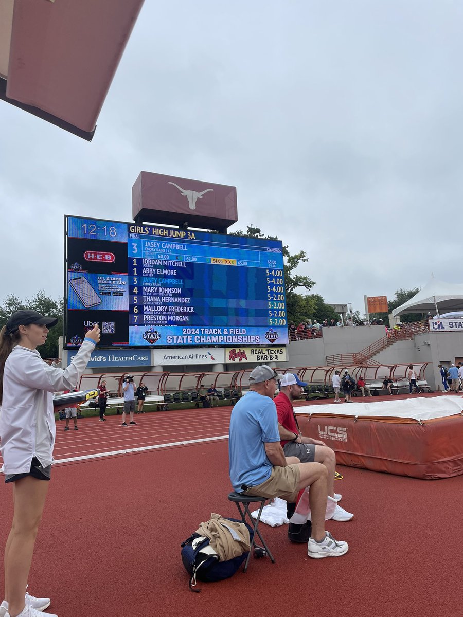 Mallory_f11's tweet photo. State track meet 2024 https://t.co/4T6mQsOOWG