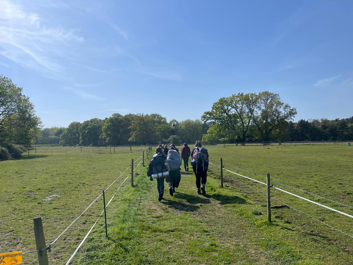 DofEWNAT's tweet photo. Bronze Expedition teams all out - day 1 - great teamwork, wonderful weather, all doing well @Smithdon_High @MarshlandHigh @SHSKingsLynn @GrahamLodge1 https://t.co/HBnKqSU8Bi