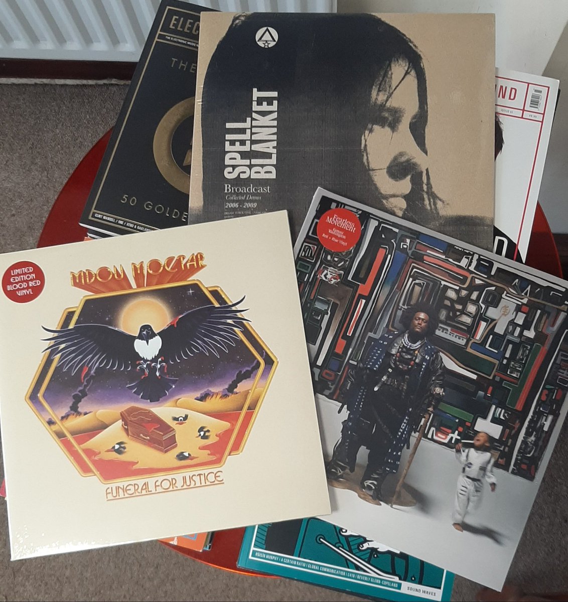 3 new crackers to dive into during the long weekend ahead, Mdou Moctar, Broadcast and Kamasi Washington 🙂 futureisvinyl.co.uk