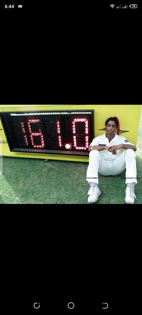 پاکستان 🇵🇰
اج کے دن شعیب اختر نے  kph۔161  کی رفتار سے کرکٹ تاریخ کی سب سے تیز بال کروائی تھی ۔  

#SohaibAkhtar 
#PAKvNZ #T20 #T20Is #PCB #Pakistan #BabarAzam #T20WorldCup24

#BabarAzam𓃵