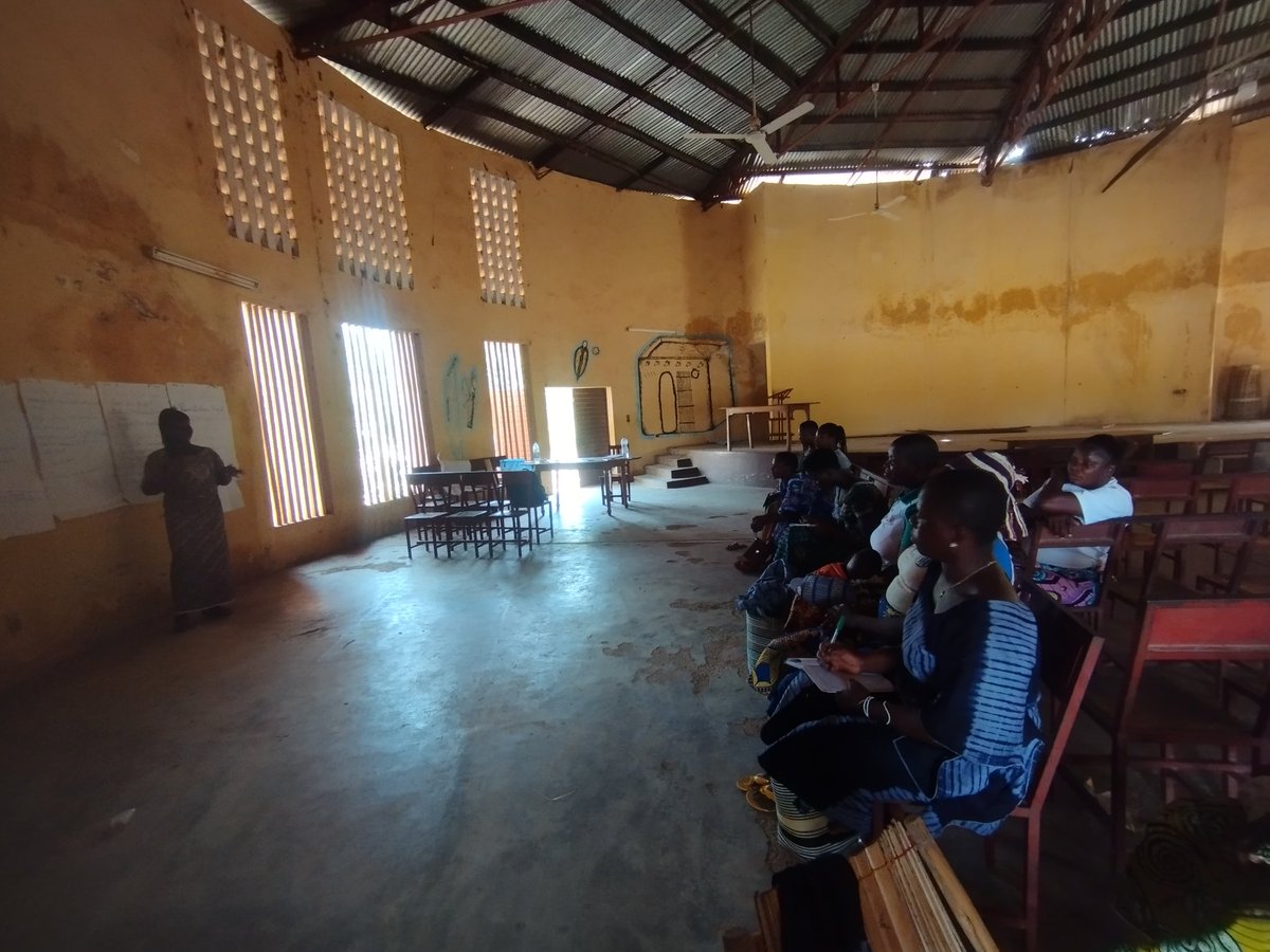 🌟 Formation clé des coopératives "TIYIITA" et L'Asoc. "ART, CULTURE ET TOURISME" sur la rédaction de PTA et de plan d'affaires dans le cadre du projet #Leadership Et #autonomisation des femmes et des filles 📝💼 Financé par @Oxfam_Benin via @AMC_Benin dans le cadre du projet VLF