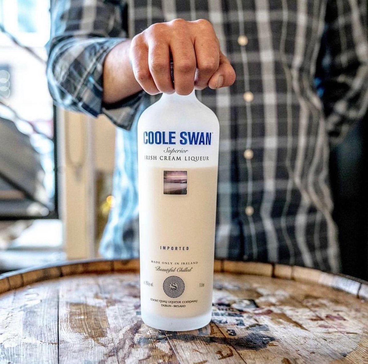 Congratulations @Coole_Swan who sponsor our Food and Drink Social Award on their win by @TastingTable as the best Irish Cream Liqueur. Real cream from a farm in Meath… 👌🏻👌🏻
