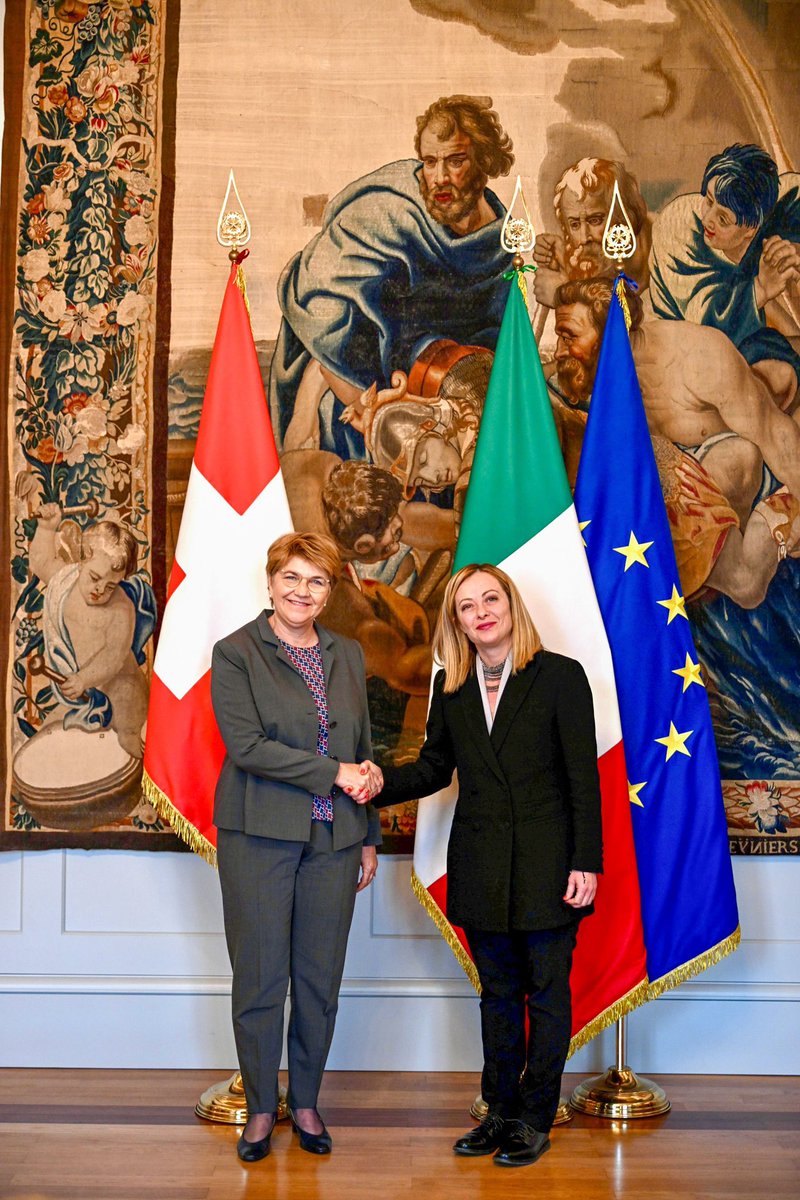 Grazie @GiorgiaMeloni per il nostro colloquio a Roma sulla nostra collaborazione nel settore energetico, nelle infrastrutture ferroviarie e nell’offerta ferroviaria nonché sul potenziamento della nostra cooperazione nei settori sicurezza e migrazione.