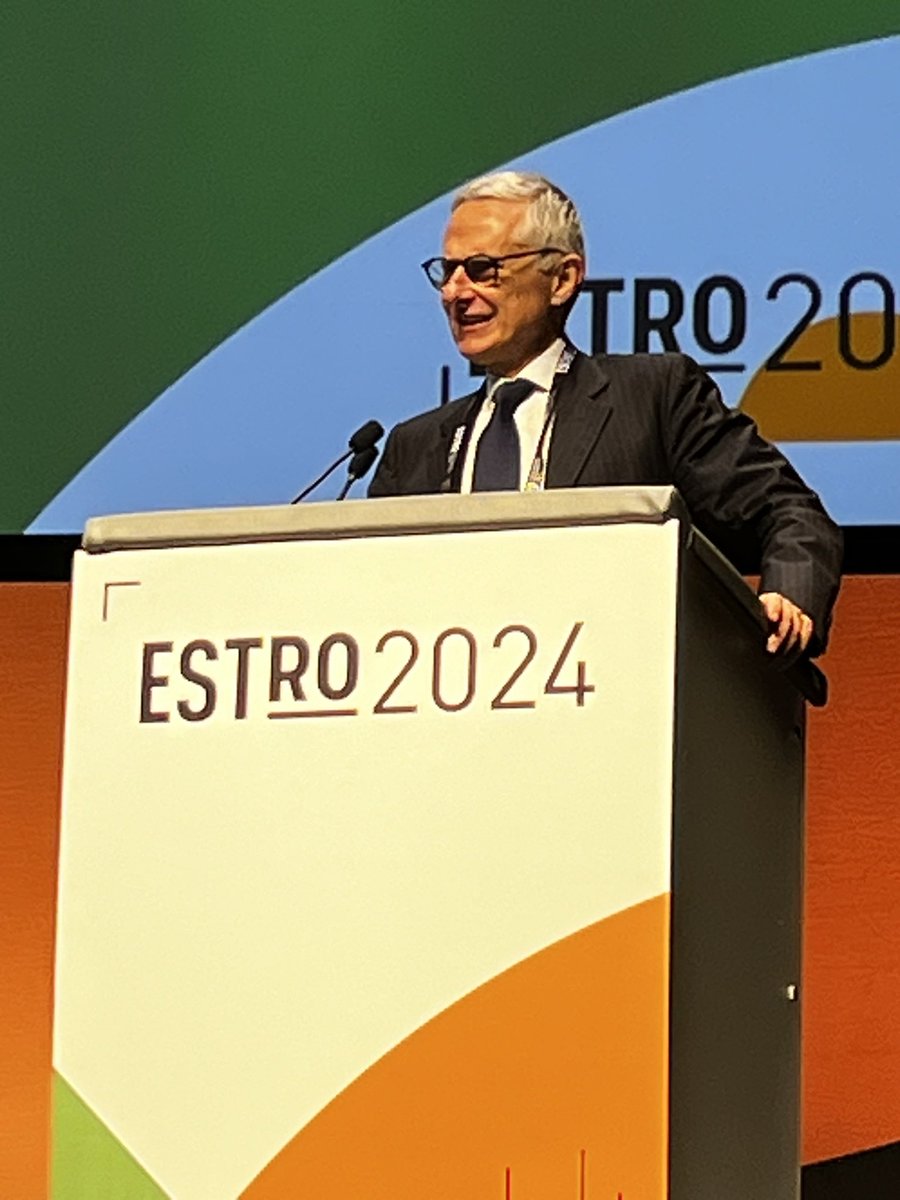 @umbertoricardi receiving the prestigeous Breuraward at #ESTRO24