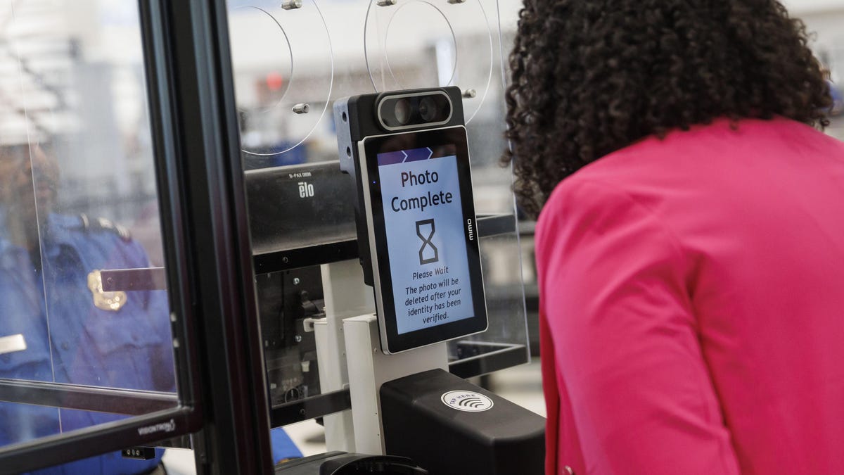 Senators Call Out TSA Facial Recognition As Useless And Dangerous jalopnik.com/senators-call-… #transportationintheunitedstates #airportsecurity